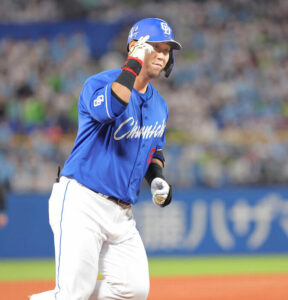 元巨人 中田翔さん 引退を決意